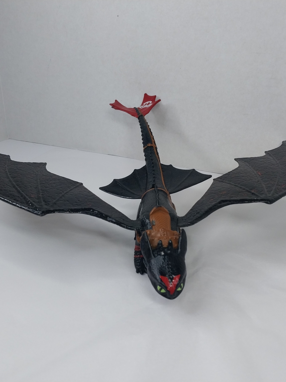 Spinmaster 2013 How to Train Your Dragon Catapult Tail Toothless Night Fury